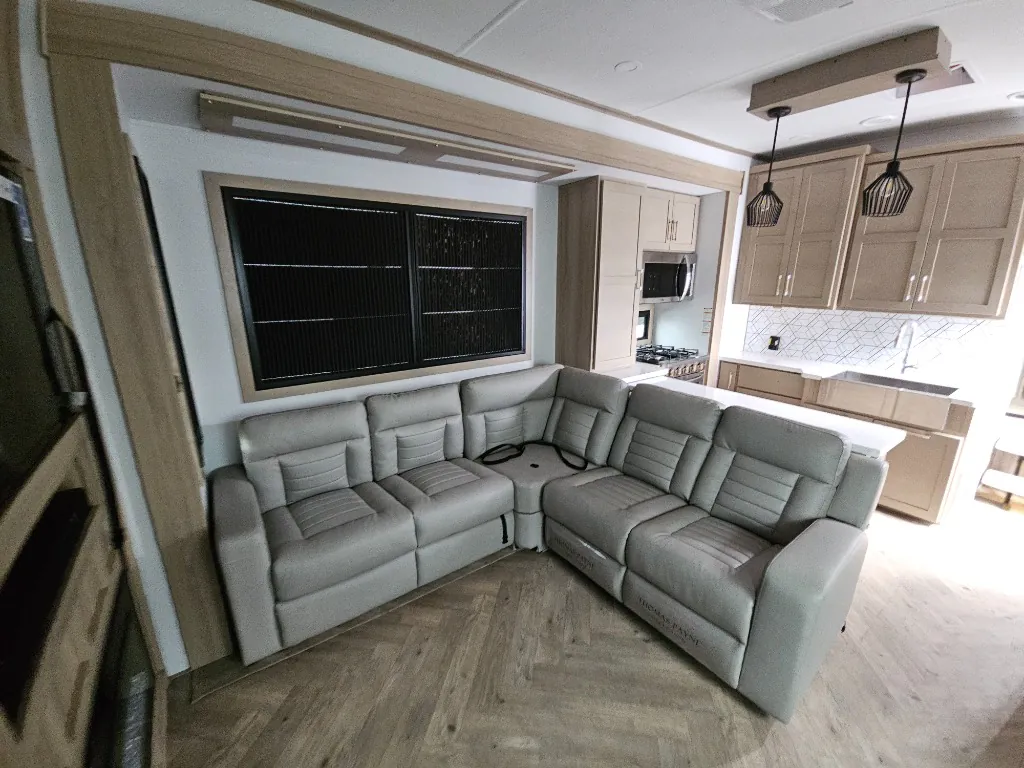 2026 Keystone Raptor 441, Photos photo 45