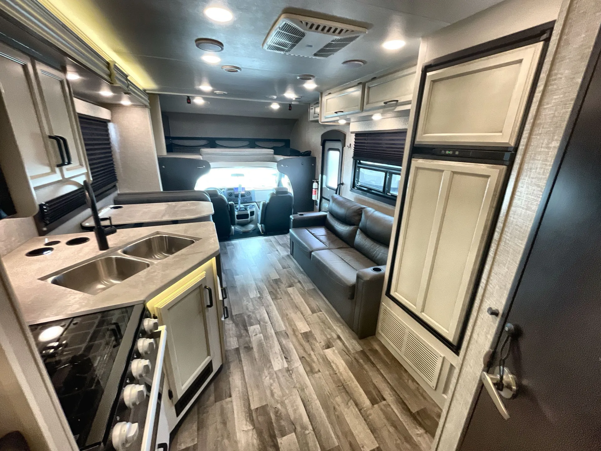 2023 Jayco Greyhawk 31F — living area main