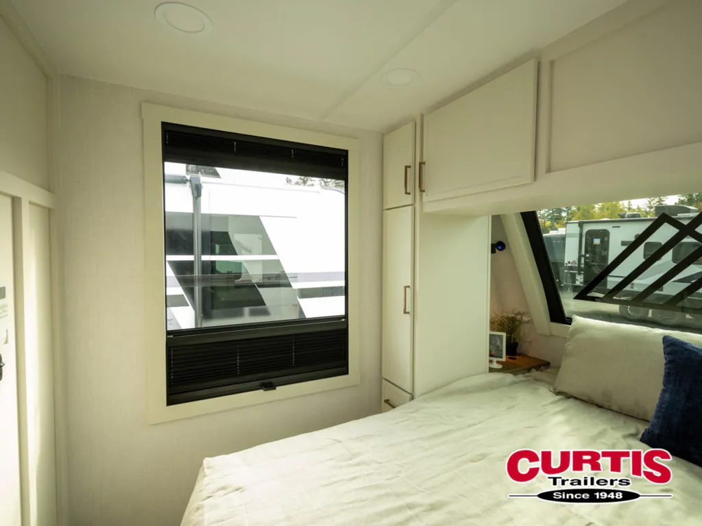 2027 Brinkley Model I 290, Photos photo 23