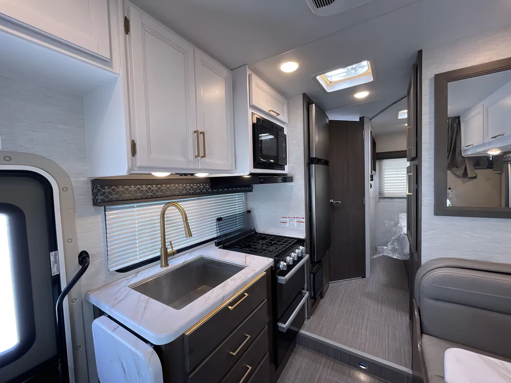 2025 Thor Motor Coach Freedom Elite 22FE, Photos photo 13
