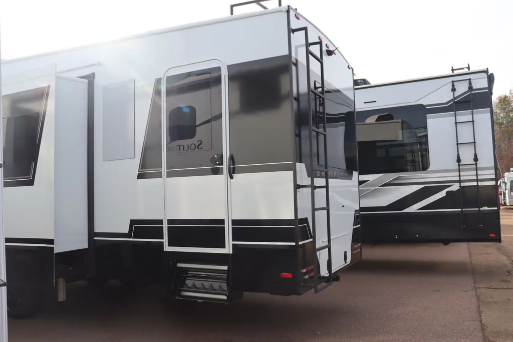 2026 Brinkley Model Z 3515, Photos photo 14