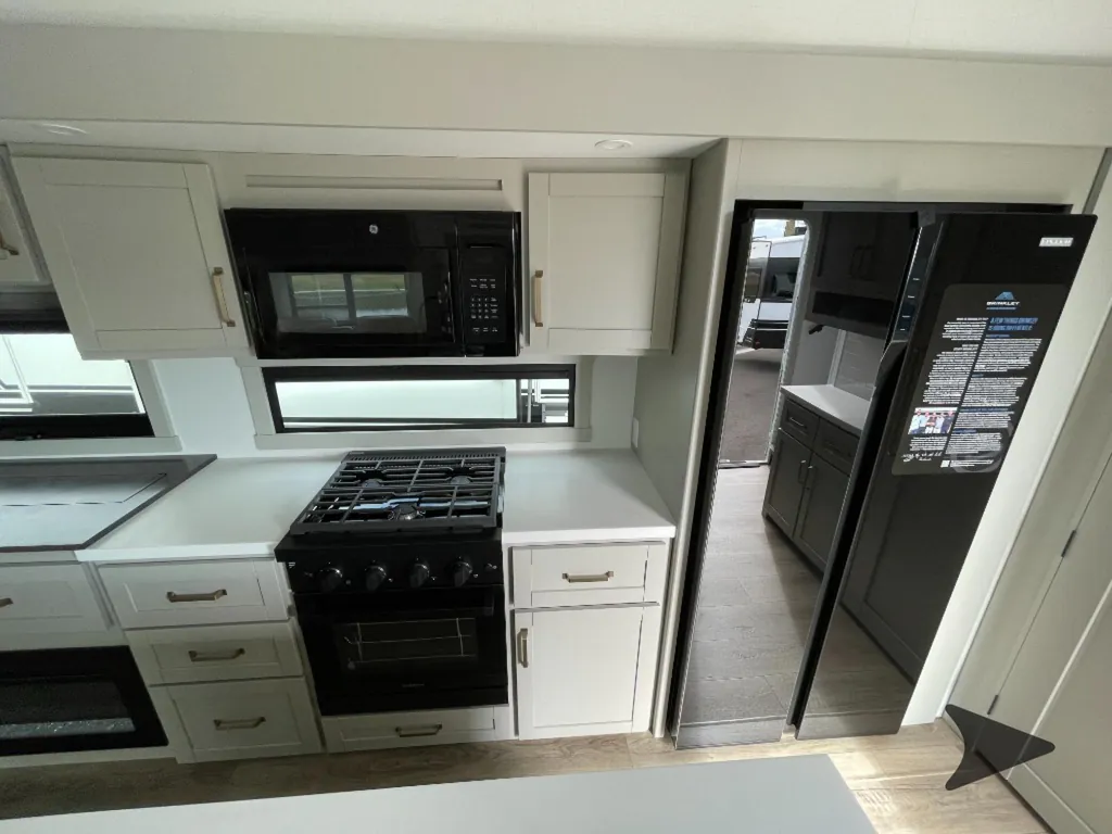 2026 Brinkley Model Z 3515, Photos photo 33