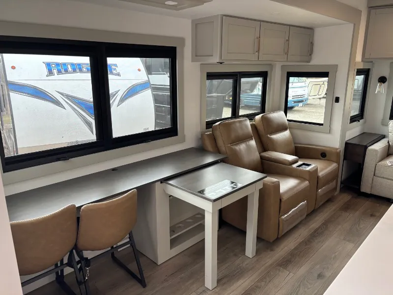 2026 Brinkley Model Z 3600, Photos photo 13