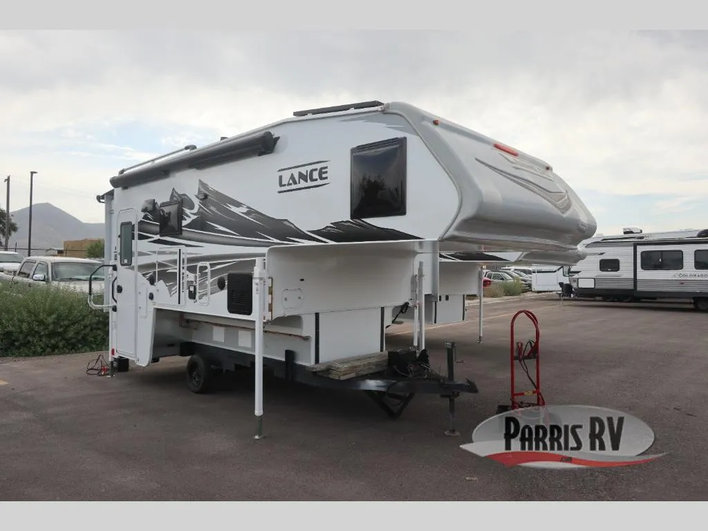2026 Lance Lance Truck Campers 1172 - Main photo