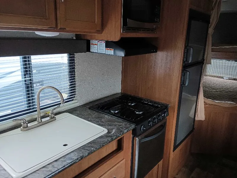 2018 Keystone Springdale 220BHWE, Photos photo 14
