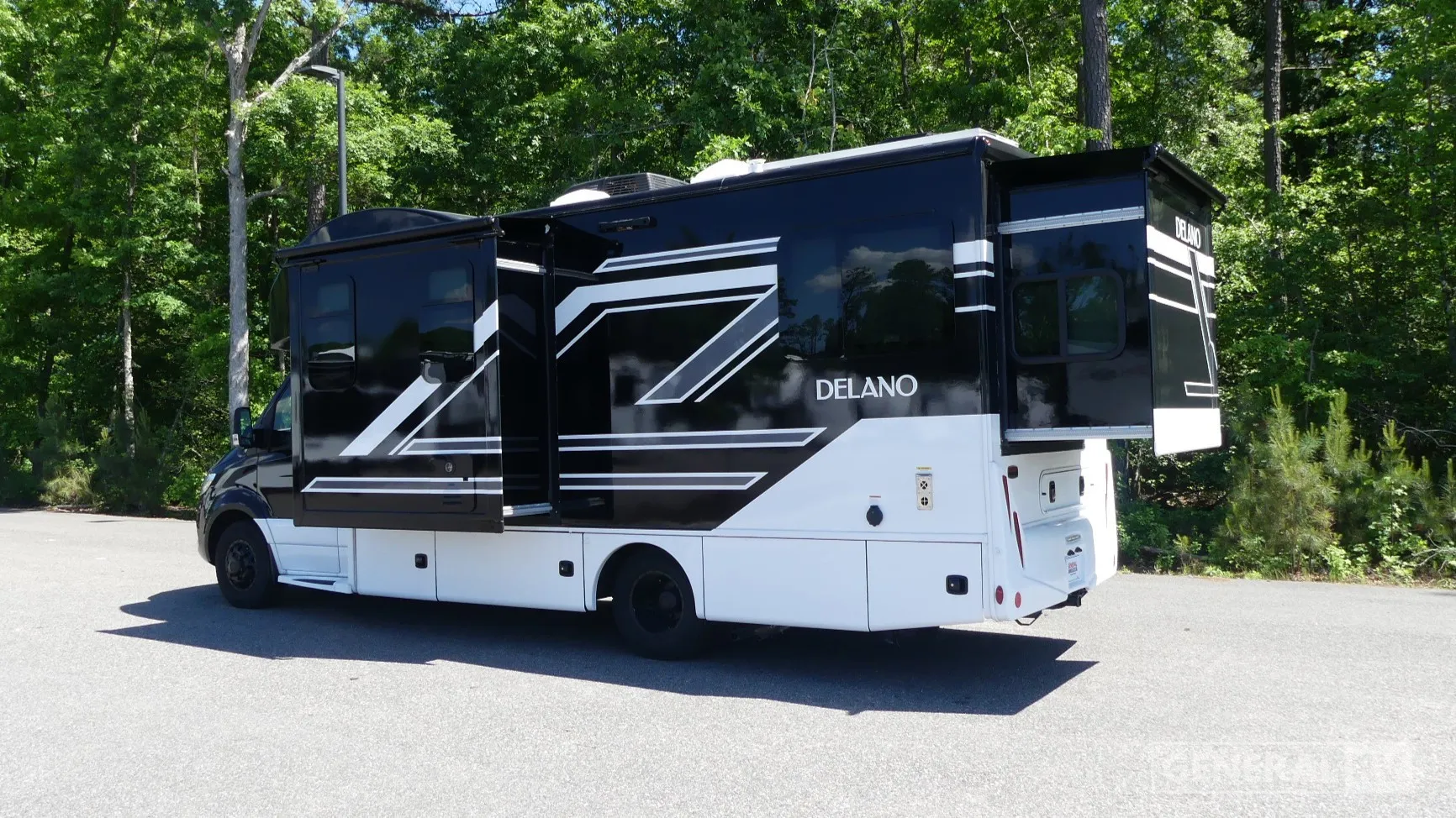 2026 Thor Motor Coach Delano 24RW - Photo 4