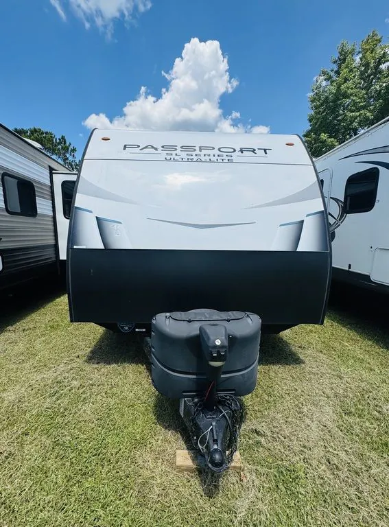 2023 Keystone Passport SL 282QB - Photo 3