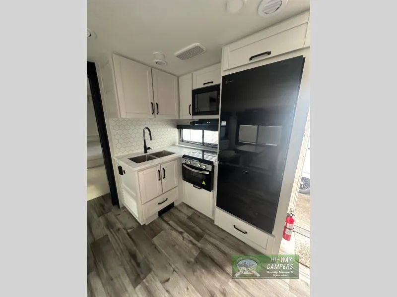 2026 Open Range RV Roamer Light Duty 27RBOS - Photo 4