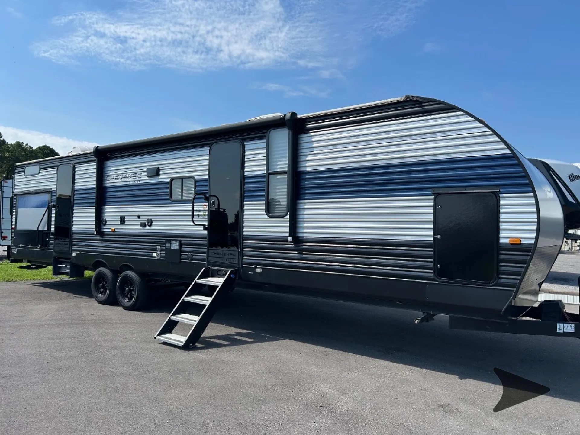 2022 Forest River Cherokee 324TS dealer photo 1 from Bish's RV