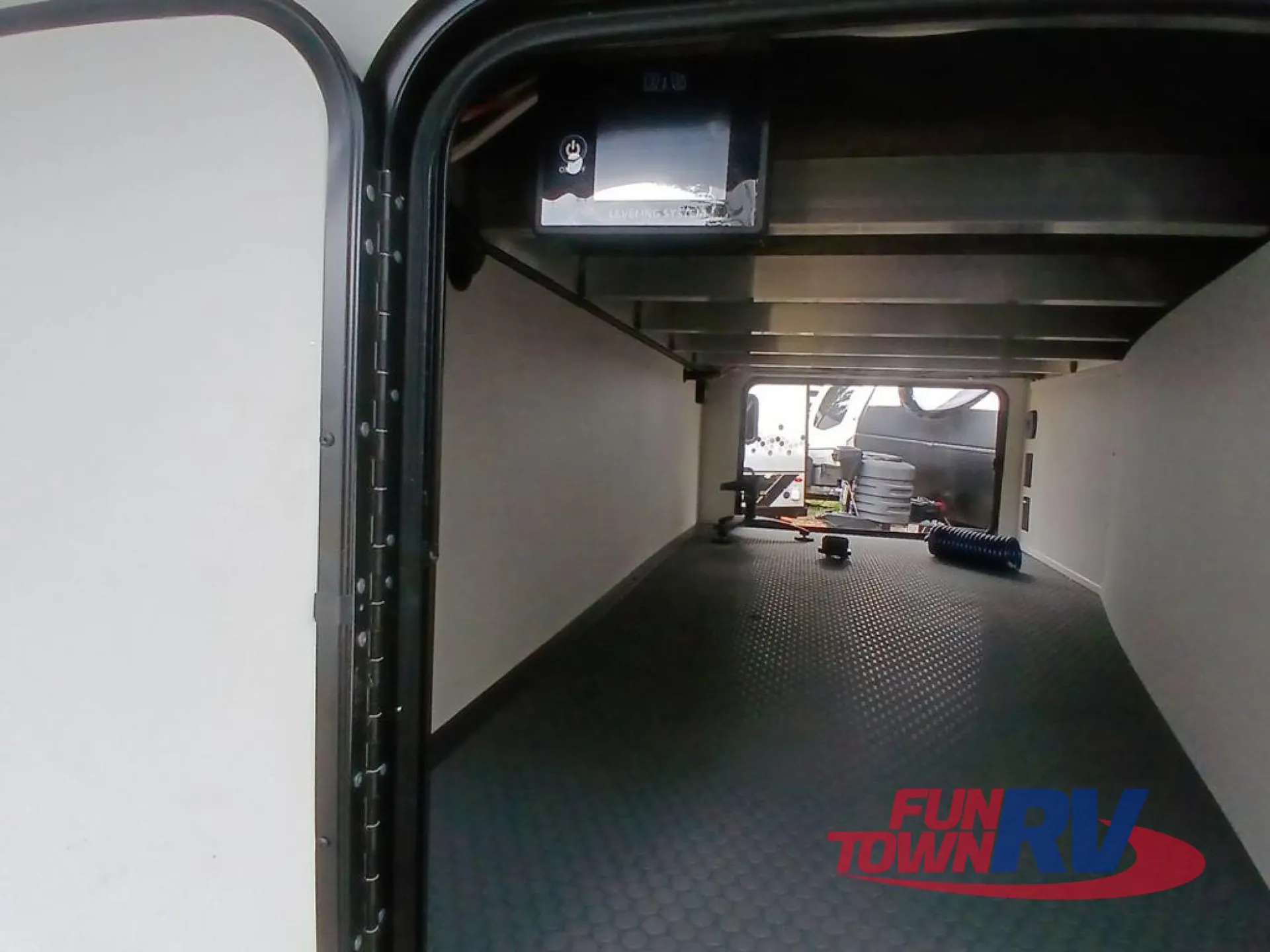 2026 Forest River Sabre 37FLH — Photo 6