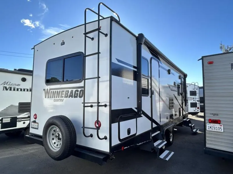 2023 Winnebago Minnie 2500FL - Photo 3