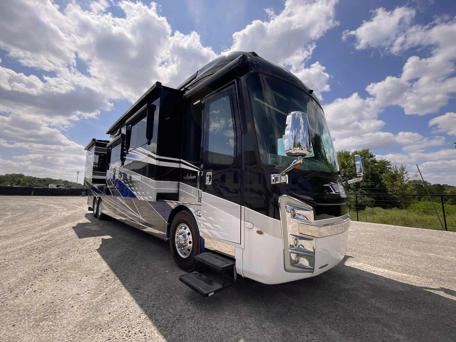 2022 Entegra Coach Anthem 44D - Photo 2