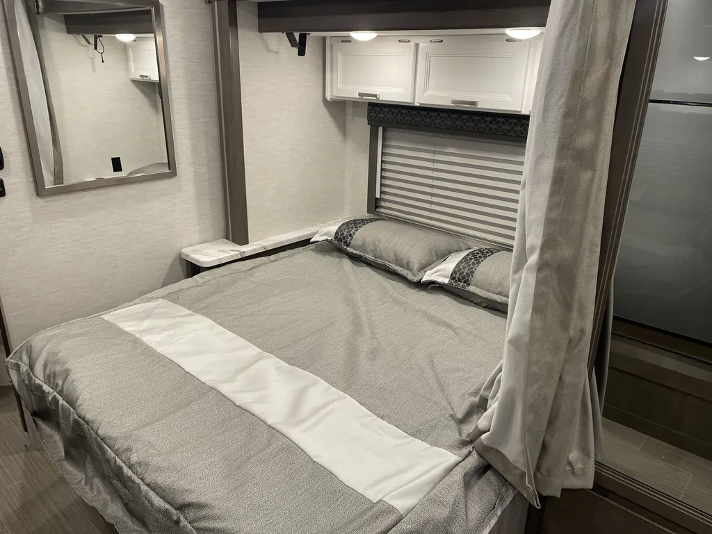 2025 Thor Motor Coach Freedom Elite 27HE, Photos photo 16