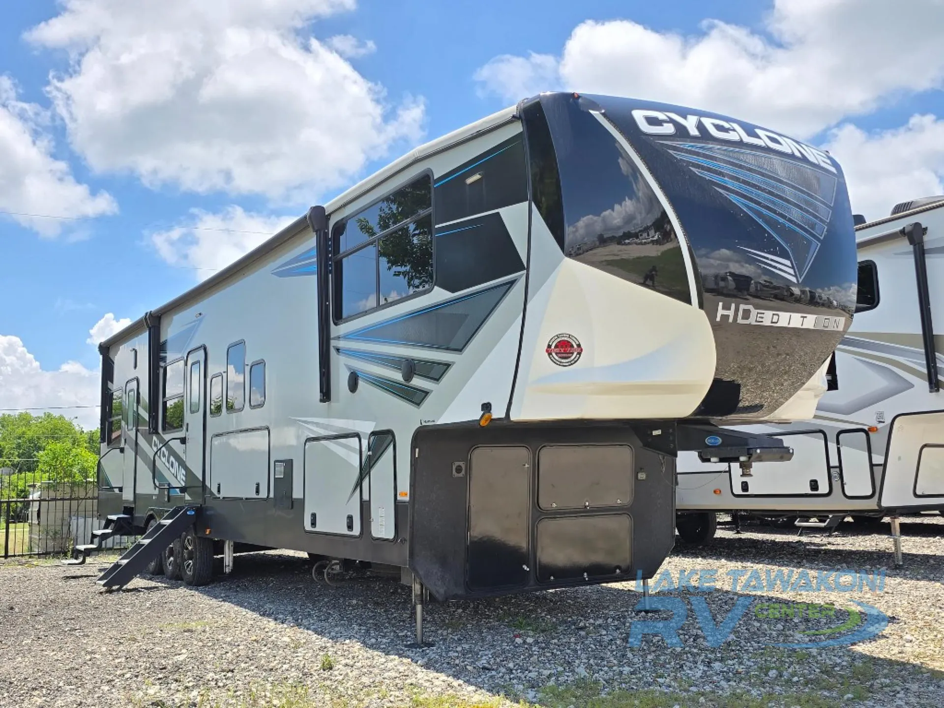 2022 Vanleigh Beacon 41LKB - Photo 3