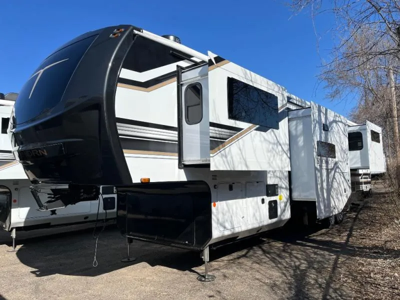 2026 Heartland Bighorn 39FL - Photo 3