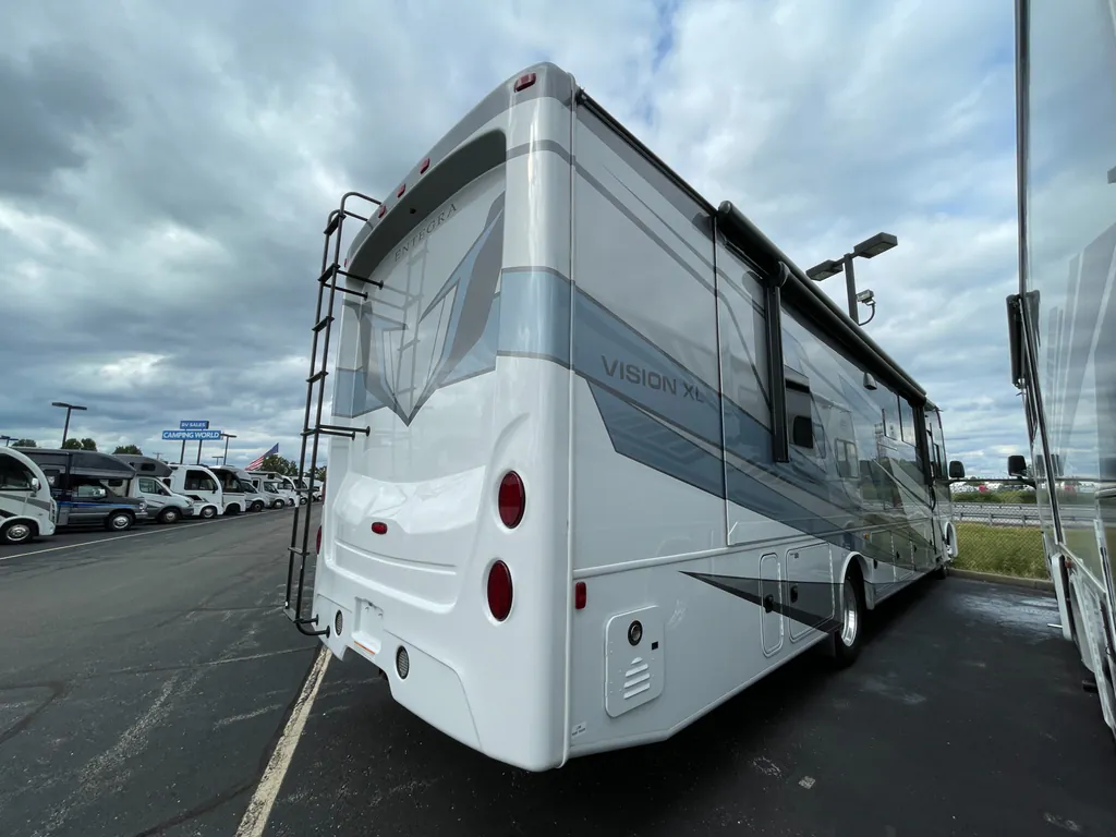 2027 Entegra Coach Vision XL 36C, Photos photo 19