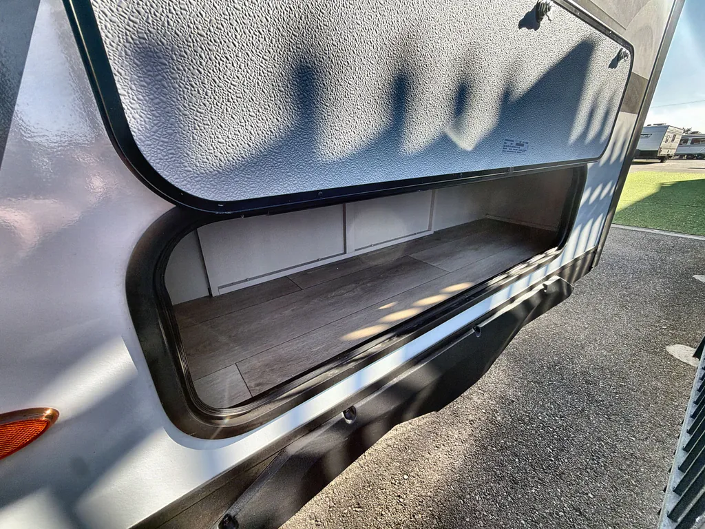 2027 Jayco Jay Feather 29BHB, Photos photo 41