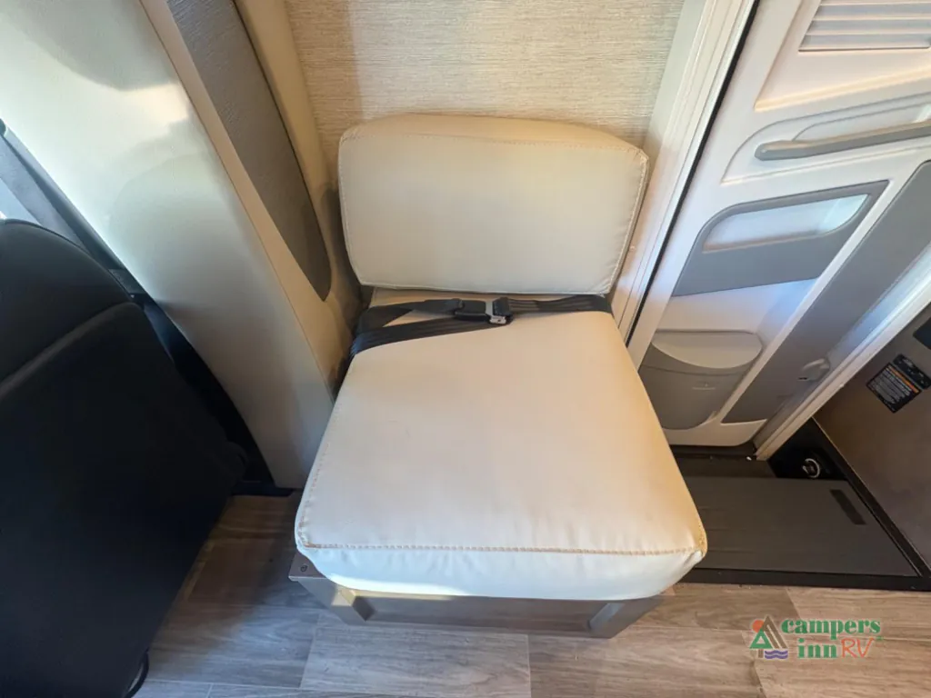 2024 Tiffin Wayfarer 25 RLW, Photos photo 17