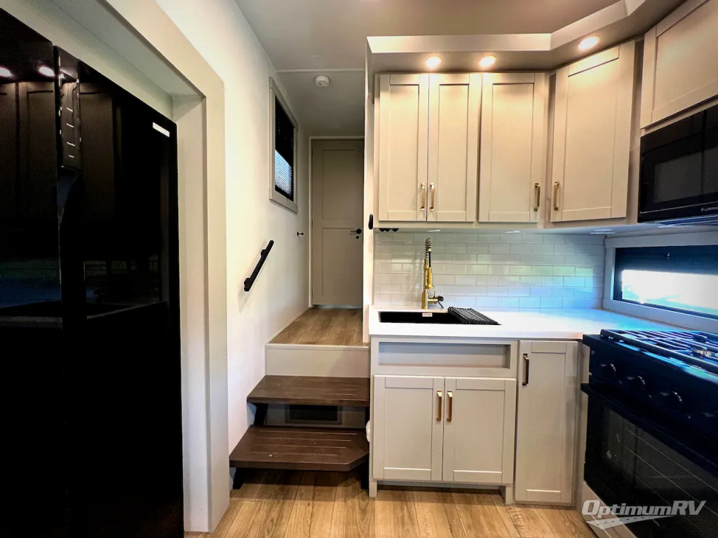 2025 Brinkley Model Z 2670, Photos photo 12