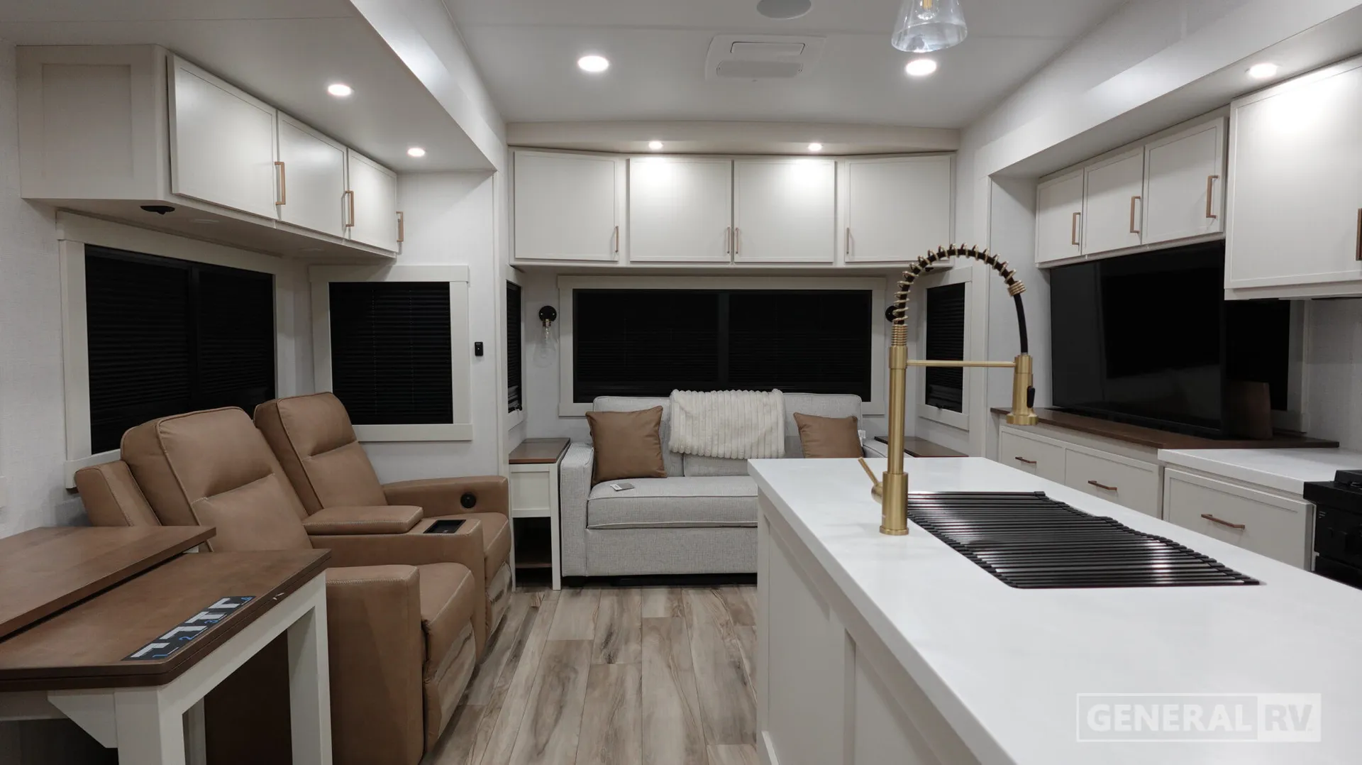2027 Brinkley Model Z 3600 - Photo 3