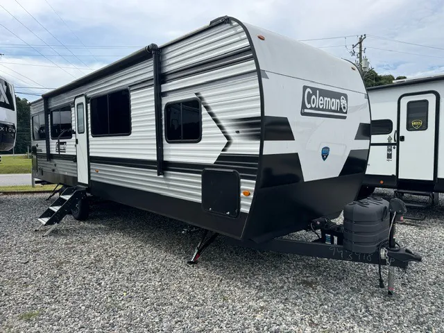 2025 Keystone Coleman Lantern 29RKS dealer photo 1 from Southern RV