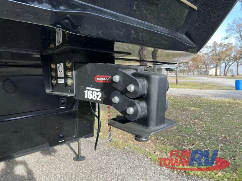 2025 Brinkley Model G 4100 - Photo 4