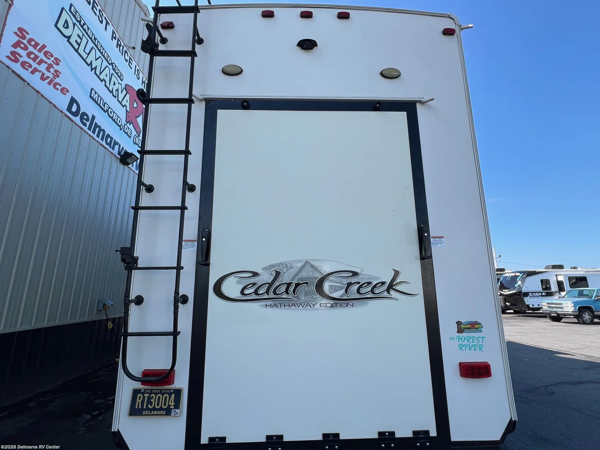 2021 Forest River Cedar Creek Hathaway Edition 38RTH - Photo 4
