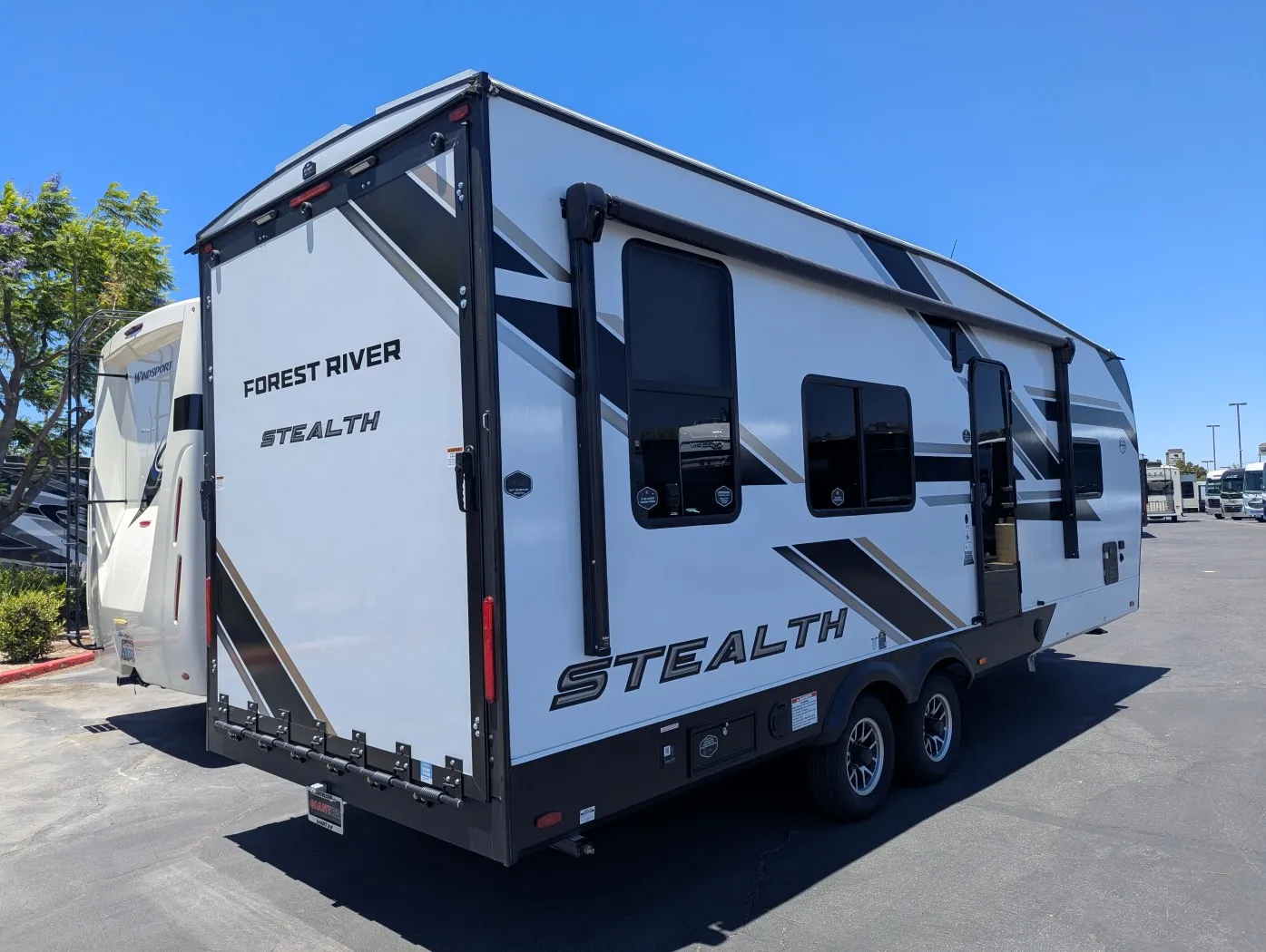 2027 Forest River Stealth 2513 — Photo 5