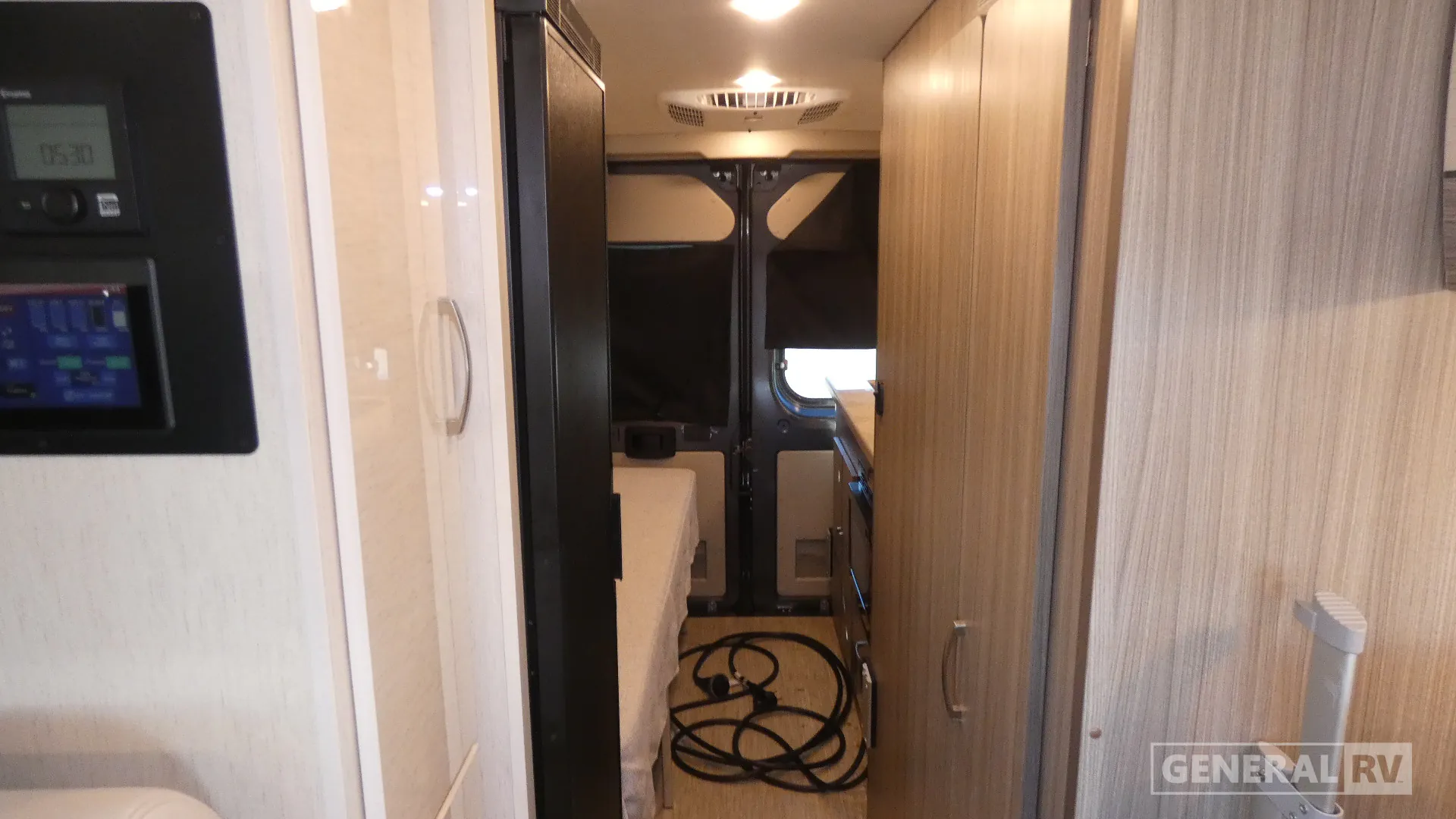 2024 Entegra Coach Ethos 20D - Photo 3