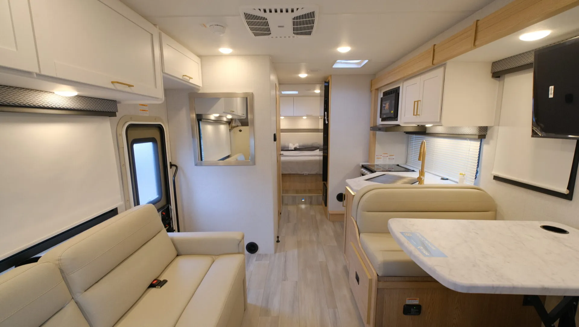 2026 Thor Motor Coach Four Winds 28Z - Photo 3