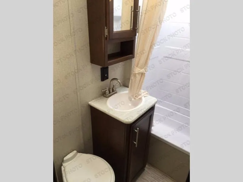 2018 Prime Time RV Fury 3012X - Photo 2