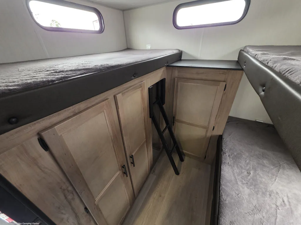 2025 Forest River Cherokee Grey Wolf 29TE, Photos photo 21