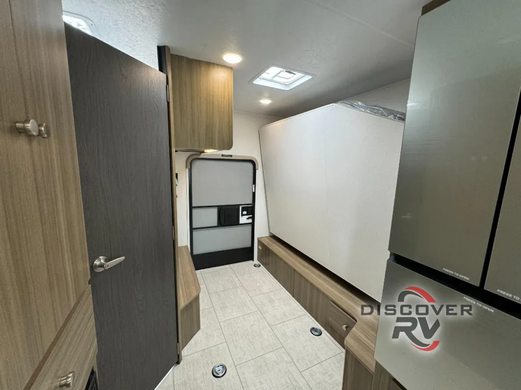2026 Coachmen Freelander 22XG, Photos photo 22