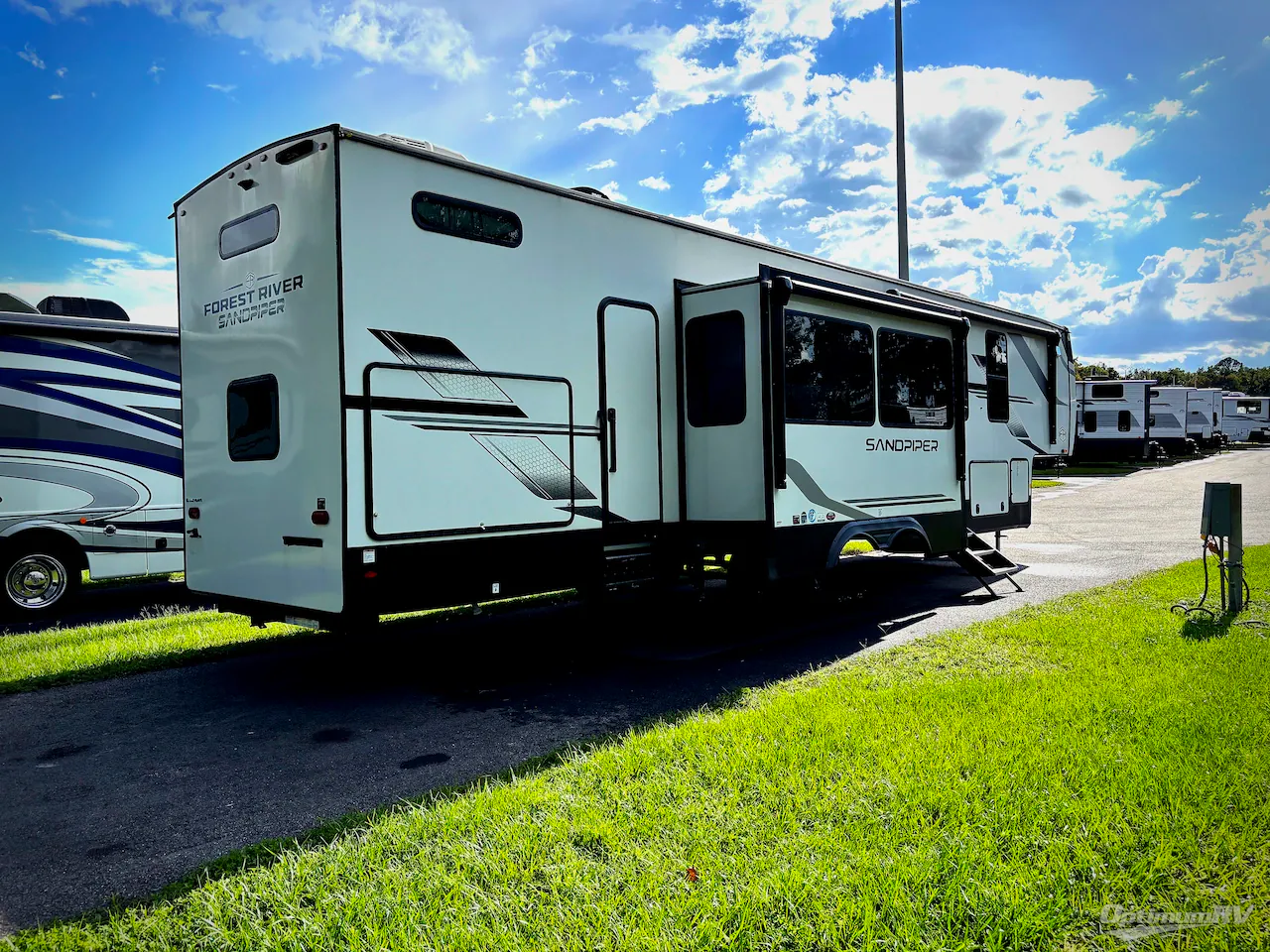 2025 Forest River Sandpiper 3880BH - Photo 3