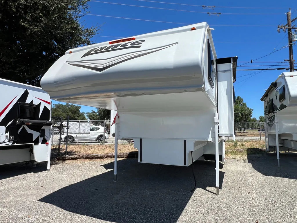 2026 Lance 1062 - Main photo