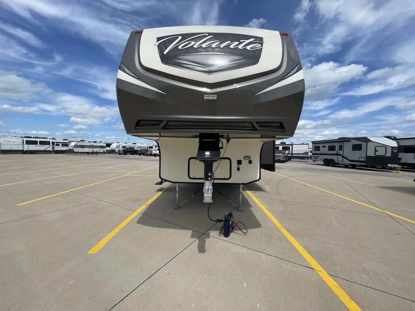 2018 CrossRoads Volante 310BH - Photo 3