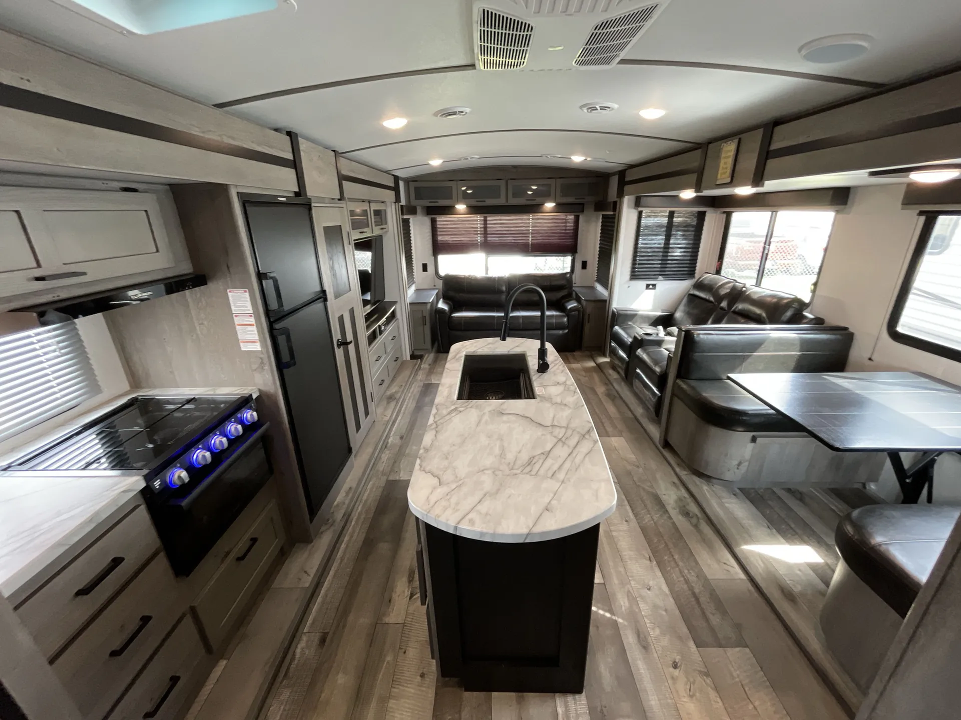 2021 Keystone Outback Ultra-Lite 292URL — living area main