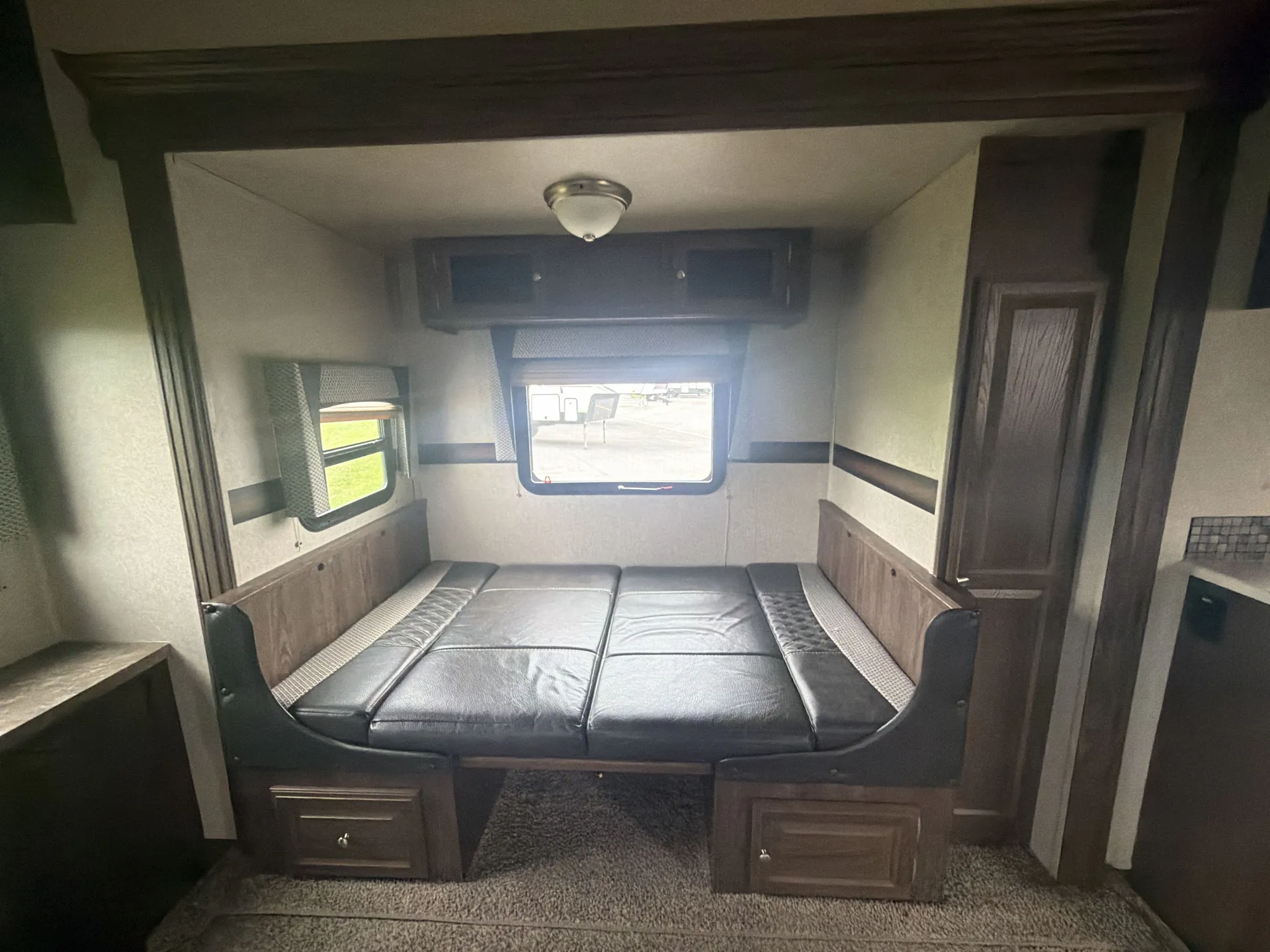 2018 Forest River Rockwood Ultra Lite 2650WS — living area main
