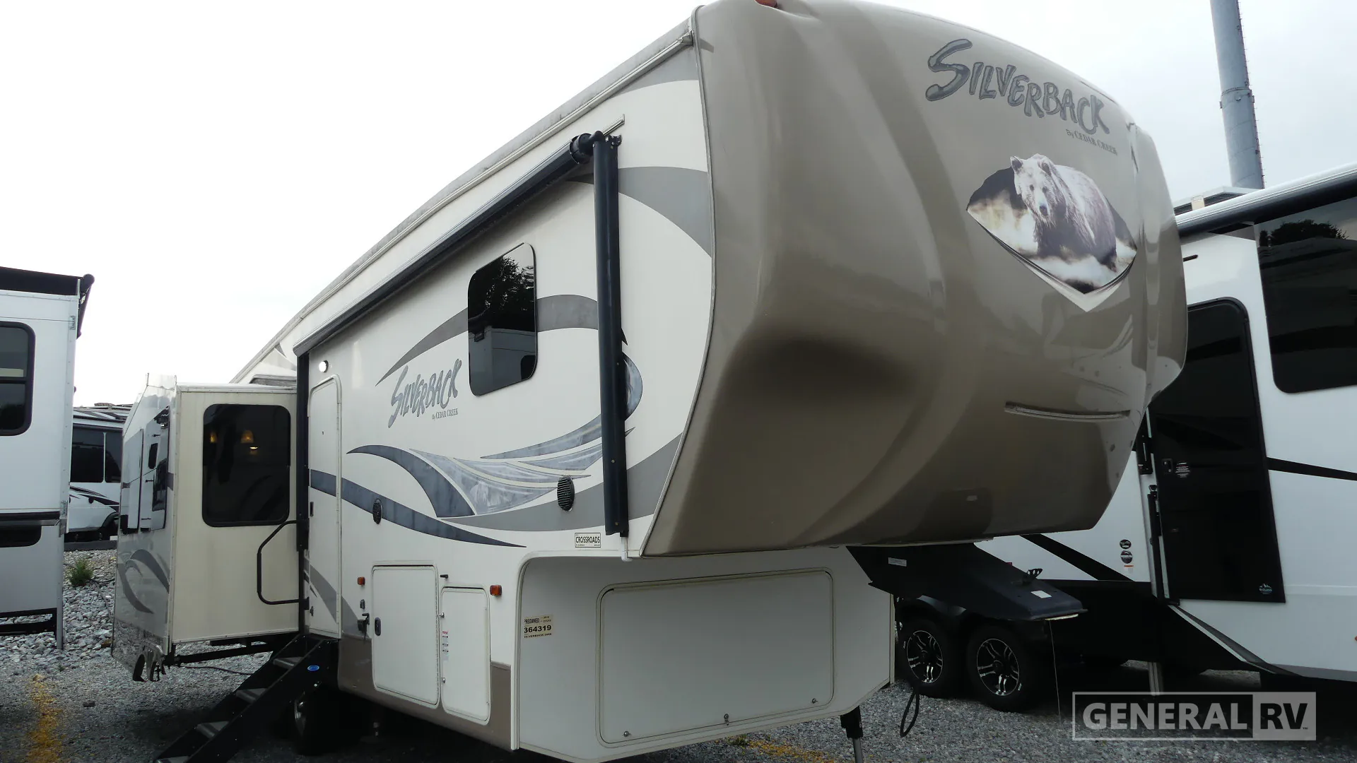 2014 Forest River Cedar Creek Silverback 29IK - Photo 2