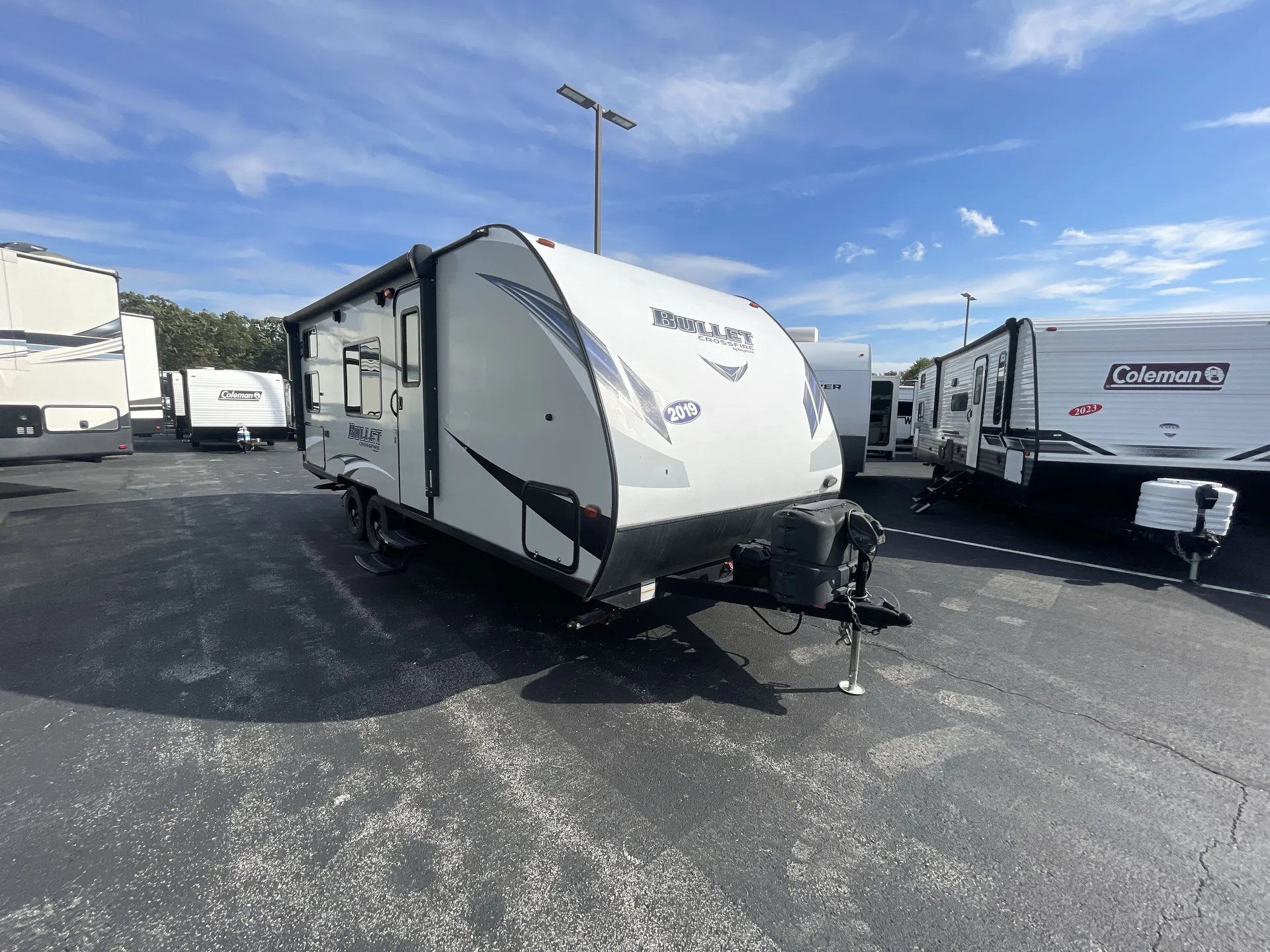 2019 Keystone Bullet Crossfire 2200BH - Photo 2