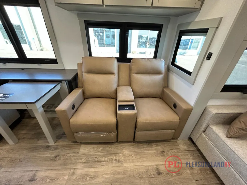 2026 Brinkley Model Z 3515, Photos photo 15