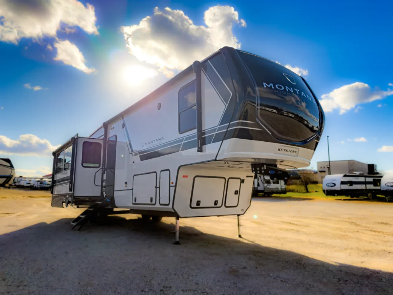 2026 Keystone Montana High Country 331RL - Photo 2