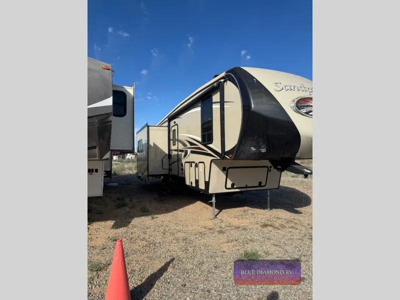 2017 Forest River RV Sandpiper HT 2850RL - Photo 4