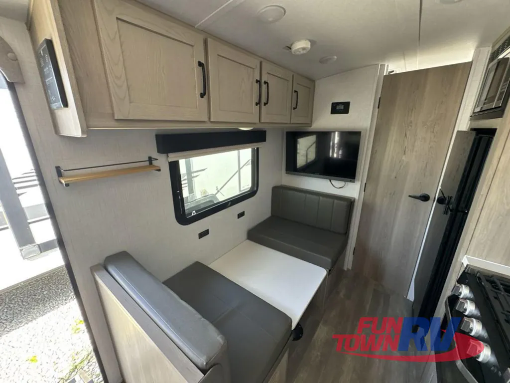 2024 Forest River Flagstaff E-Pro 19FD, Photos photo 17