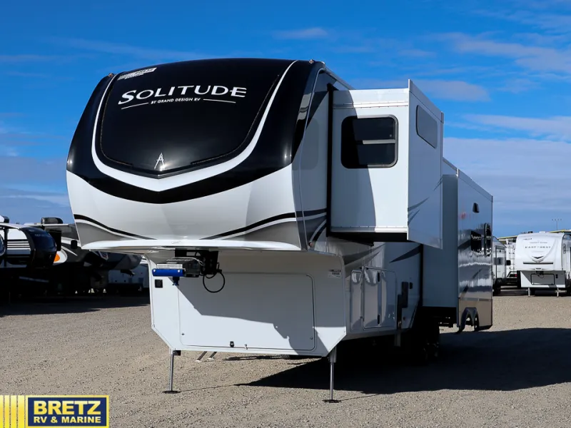 2026 Grand Design Solitude 370DV - Photo 4
