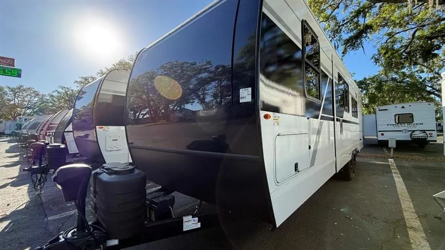 2026 Winnebago Thrive 28BHS - Photo 4