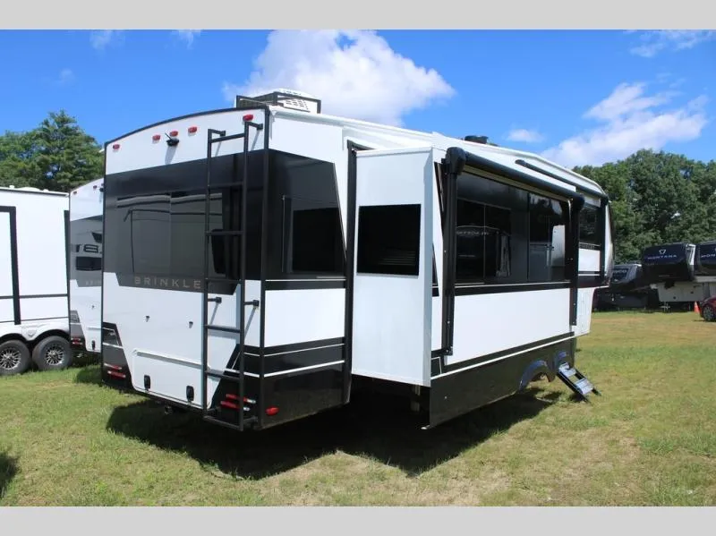 2026 Brinkley Model Z 3100 - Photo 4
