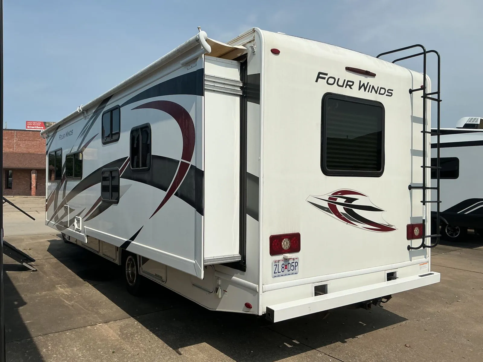 2021 Thor Motor Coach Chateau 31EV - Photo 4