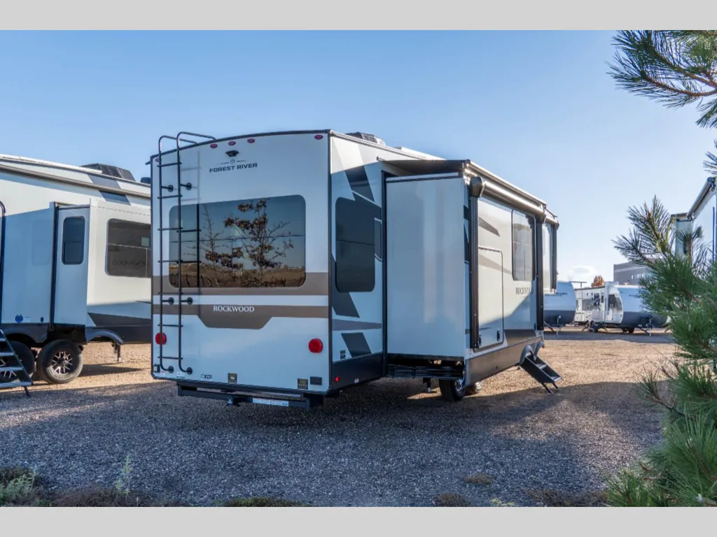 2026 Forest River Rockwood Signature R372RL, Photos photo 37