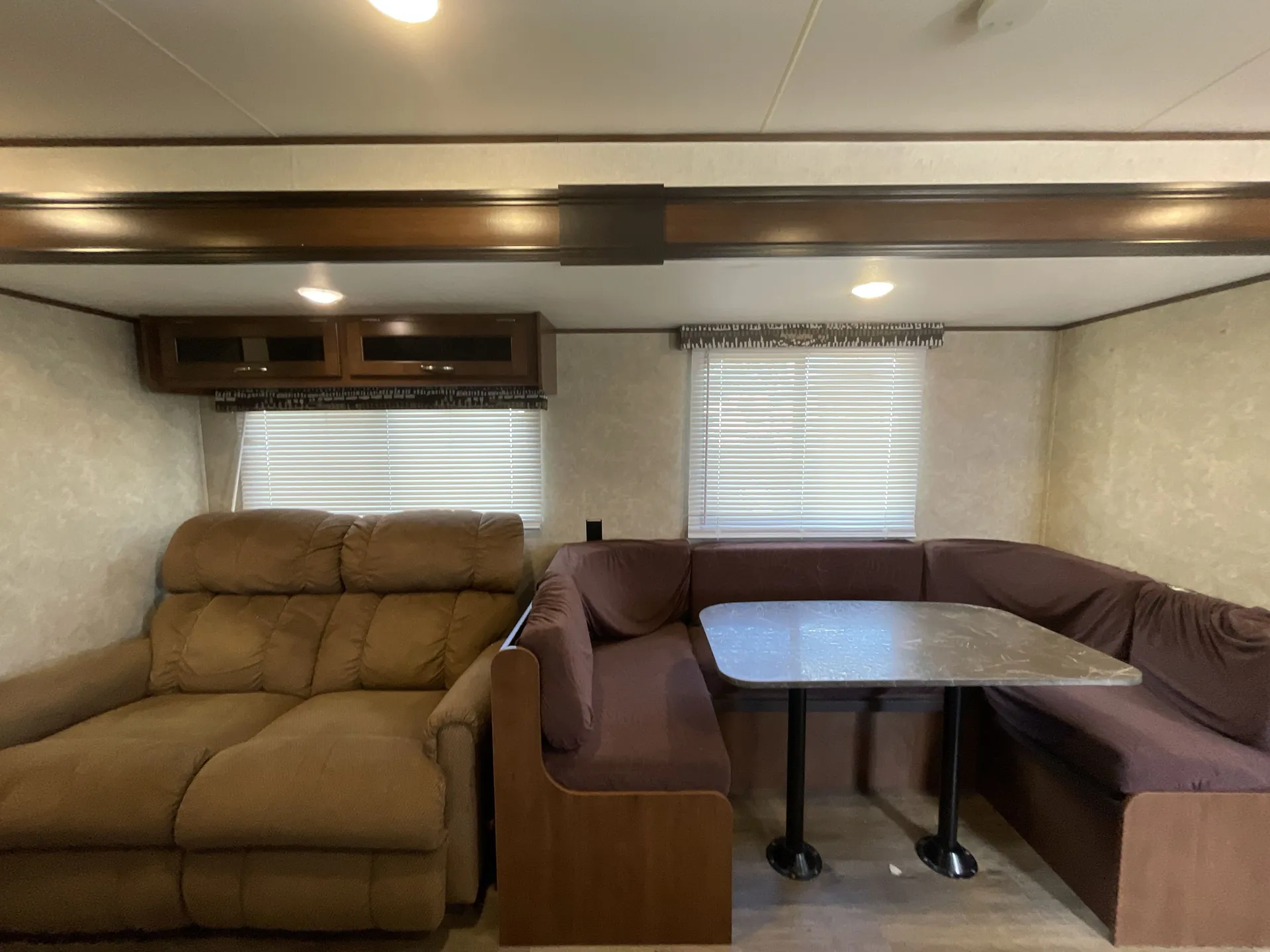 2017 Jayco Jay Flight 284BHS — living area main